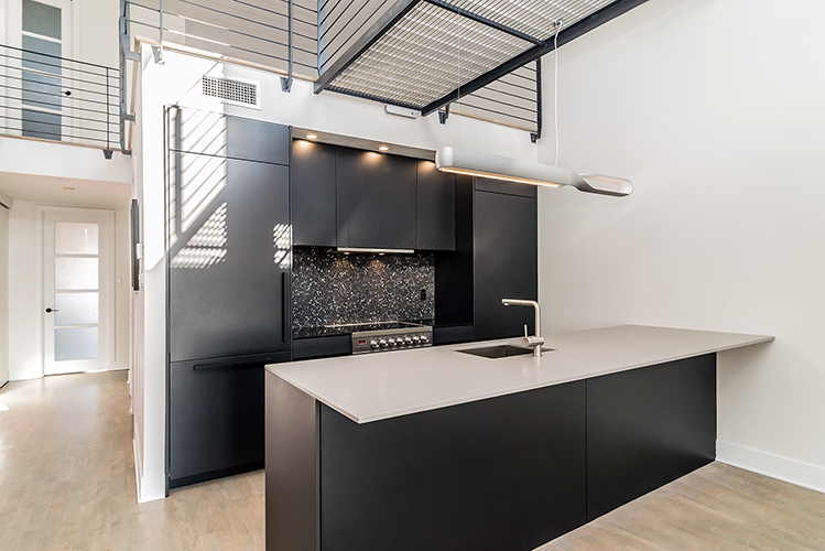High end modern kitchen - Montreal interior designer